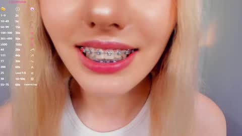 Snapshot of barbimia chatting on 06.10.26 Mia online show from 06.10.26