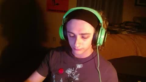 Snapshot of bard_songg chatting on 04.22.26 bardsong online show from 04.22.26