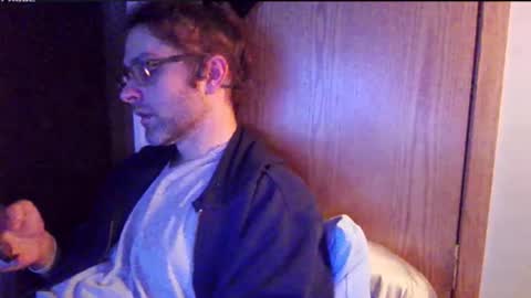 Snapshot of barebearstudio chatting on 03.16.26 barebearstudio online show from 03.16.26