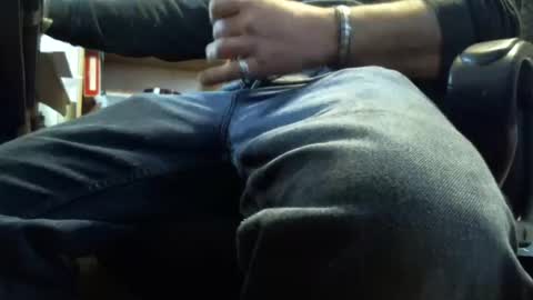 Snapshot of bartender3127 chatting on 03.04.25 bartender3127 online show from 03.04.25