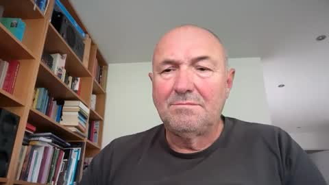 Snapshot of bartvel chatting on 06.08.26 bartvel online show from 06.08.26
