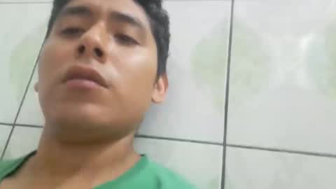 Snapshot of basic2001 chatting on 11.05.25 Marcos online show from 11.05.25