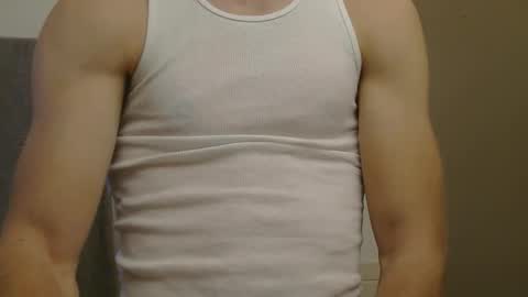 Snapshot of basicallyjustmee chatting on 10.26.25 basicallyjustmee online show from 10.26.25