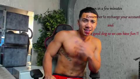 Bastian Independent Model online show from 11.17.25