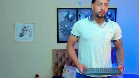 Snapshot of bastian_jones1 chatting on 01.04.25 bastian_jones1 online show from 01.04.25