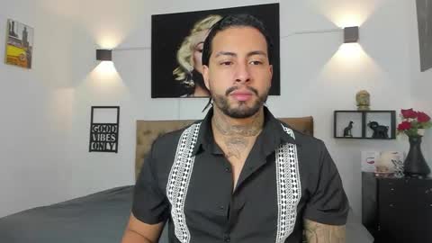 Snapshot of bastian_jones1 chatting on 09.26.25 bastian_jones1 online show from 09.26.25