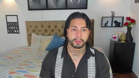 Snapshot of bastian_jones1 chatting on 10.13.25 bastian_jones1 online show from 10.13.25