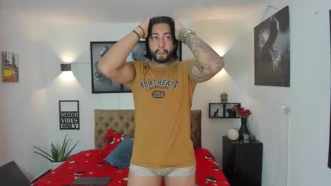 Snapshot of bastian_jones1 chatting on 11.03.25 bastian_jones1 online show from 11.03.25