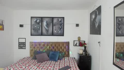 Snapshot of bastian_jones1 chatting on 12.03.25 bastian_jones1 online show from 12.03.25