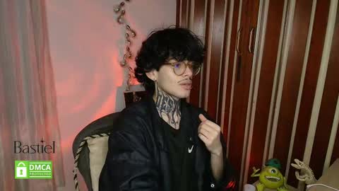 Snapshot of bastiel_ chatting on 09.25.25 Bastiel online show from 09.25.25