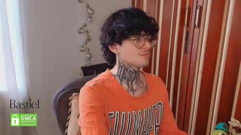 Snapshot of bastiel_ chatting on 10.09.25 Bastiel online show from 10.09.25