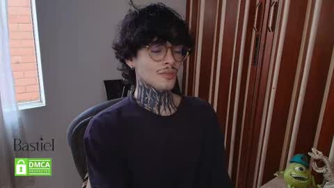 Snapshot of bastiel_ chatting on 10.10.25 Bastiel online show from 10.10.25