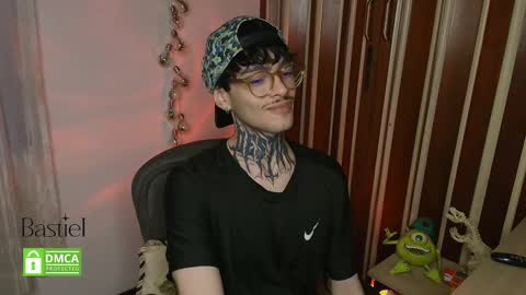 Snapshot of bastiel_ chatting on 10.14.25 Bastiel online show from 10.14.25