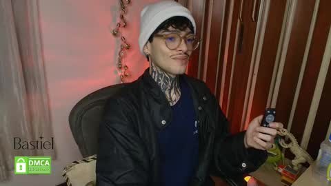 Snapshot of bastiel_ chatting on 10.18.25 Bastiel online show from 10.18.25