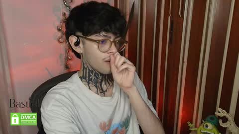 Snapshot of bastiel_ chatting on 11.16.25 Bastiel online show from 11.16.25