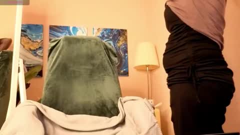 battymoll online show from 10.22.25