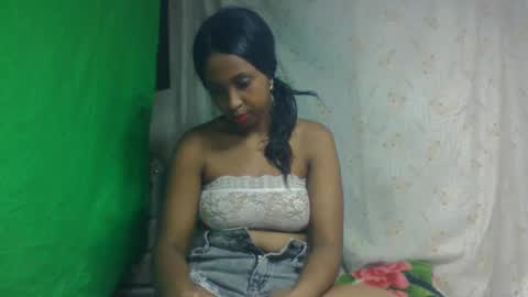 Snapshot of bavianona chatting on 10.27.25 bavianona online show from 10.27.25