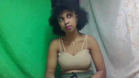 Snapshot of bavianona chatting on 11.25.25 bavianona online show from 11.25.25