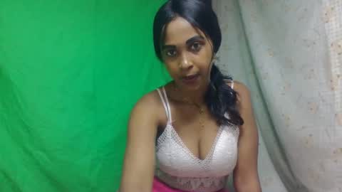 Snapshot of bavianona chatting on 11.28.25 bavianona online show from 11.28.25