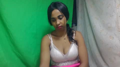 Snapshot of bavianona chatting on 11.29.25 bavianona online show from 11.29.25