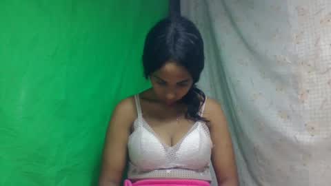 Snapshot of bavianona chatting on 11.30.25 bavianona online show from 11.30.25