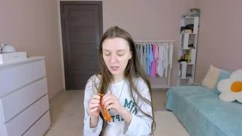 Snapshot of bb_lourels_ chatting on 04.19.26 Lourel I will be here on and online show from 04.19.26
