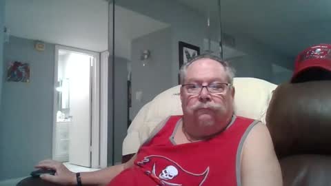 Single Grandpa in Florida. Love to C2C and have Fun Privately online show from 02.17.26