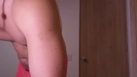 Snapshot of bbbeachboy chatting on 02.21.26 Valentino online show from 02.21.26