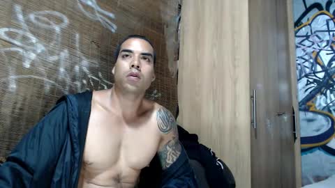 Snapshot of bbc_monster1 chatting on 11.06.25 Justin online show from 11.06.25