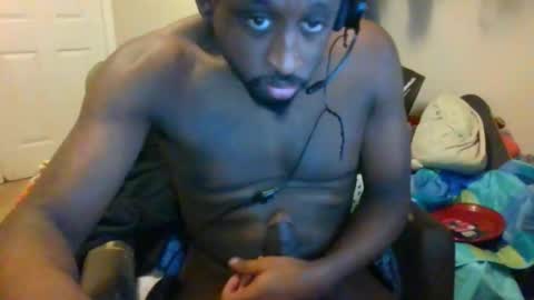 rocker n queen online show from 12.18.24