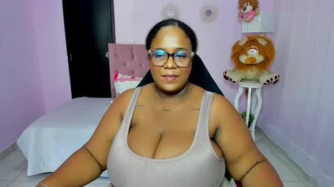 Snapshot of bbw_charlote chatting on 02.02.26 Charlote online show from 02.02.26
