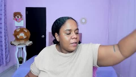 Snapshot of bbw_charlote chatting on 02.18.26 Charlote online show from 02.18.26