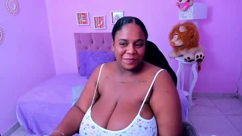 Snapshot of bbw_charlote chatting on 04.01.26 Charlote online show from 04.01.26