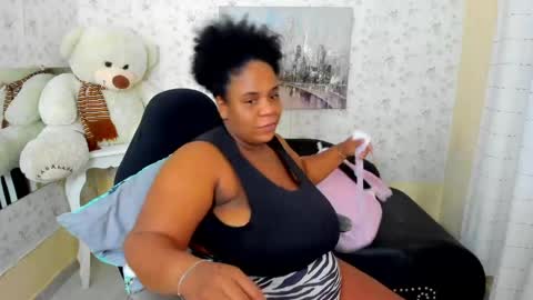 Snapshot of bbw_charlote chatting on 04.11.26 Charlote online show from 04.11.26