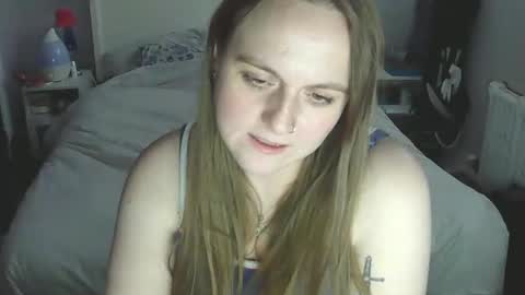 Snapshot of bbwbecca03 chatting on 02.17.25 bbwbecca03 online show from 02.17.25