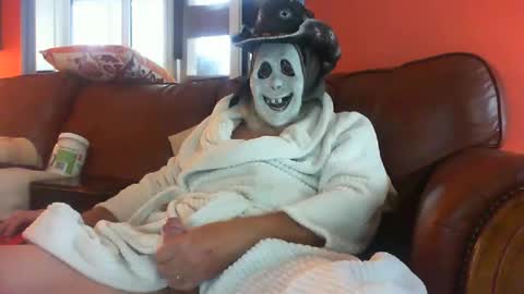 bbwlvr16 online show from 10.31.25