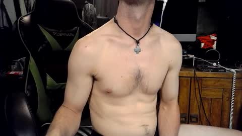 Snapshot of bchillin28 chatting on 03.27.26 bchillin28 online show from 03.27.26