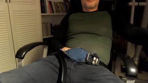 Snapshot of bd_19_6 chatting on 11.08.25 bd online show from 11.08.25