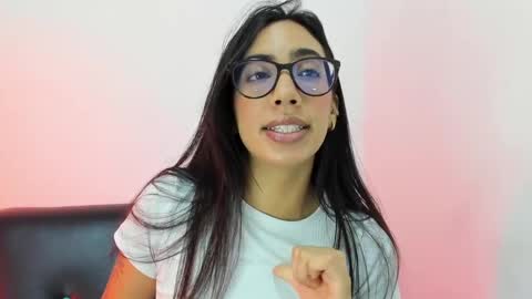 daniela villamizar online show from 12.02.24