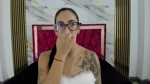 daniela villamizar online show from 11.06.25