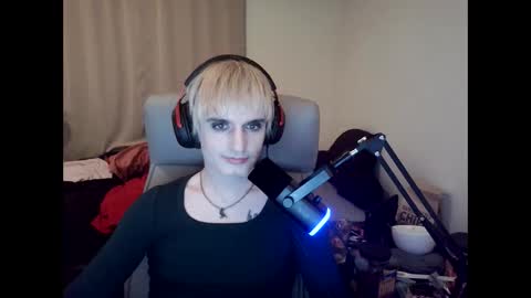 Snapshot of bdogboy chatting on 02.15.26 fuckboy86 online show from 02.15.26