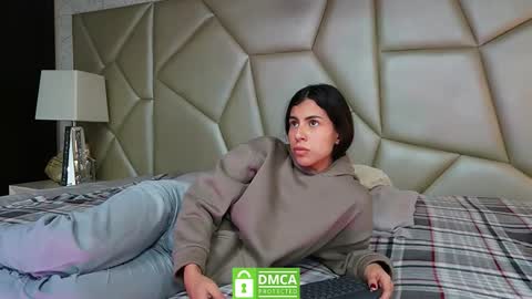 Helena  Evan online show from 12.20.25