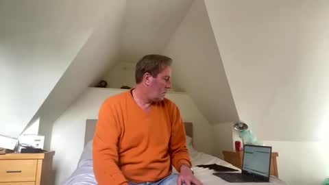 Snapshot of beachlover39 chatting on 02.22.26 Beachlover39 online show from 02.22.26