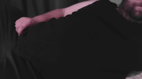 Snapshot of bear_man_oi chatting on 01.04.25 bear_man_oi online show from 01.04.25