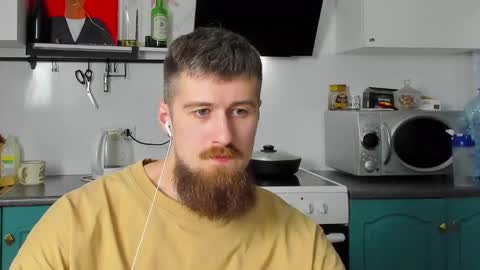 Snapshot of bearded_legend chatting on 01.29.25 Zeus online show from 01.29.25