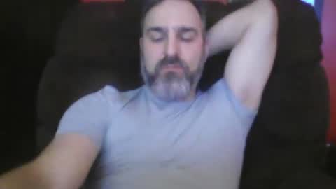 Snapshot of beardedambition chatting on 12.08.24 beardedambition online show from 12.08.24