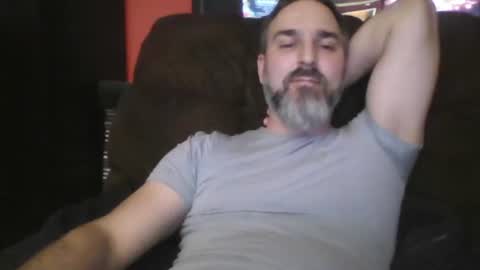 Snapshot of beardedambition chatting on 12.29.24 beardedambition online show from 12.29.24