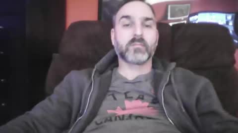 Snapshot of beardedambition chatting on 01.27.25 beardedambition online show from 01.27.25