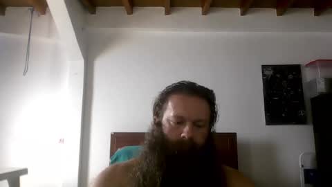 Snapshot of beardeddonkey88 chatting on 09.29.25 beardeddonkey88 online show from 09.29.25