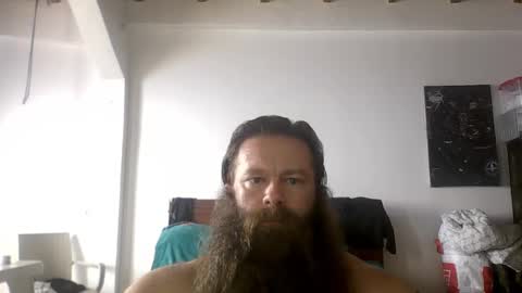 Snapshot of beardeddonkey88 chatting on 10.15.25 beardeddonkey88 online show from 10.15.25